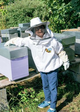 Carissa bei den Bienen