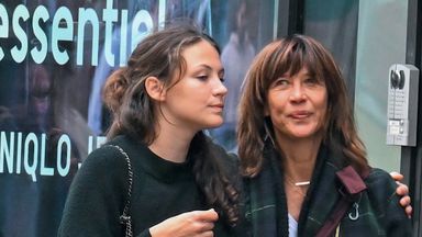 Mit ihrer Tochter im Glück