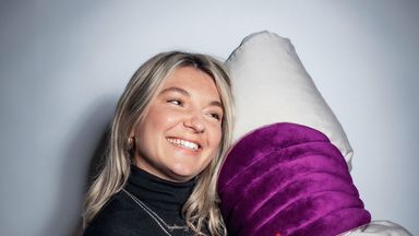 Die auf dem Kissen reitet