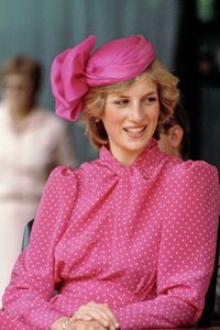 ES KANN NUR EINE GEBEN