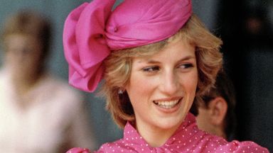 ES KANN NUR EINE GEBEN