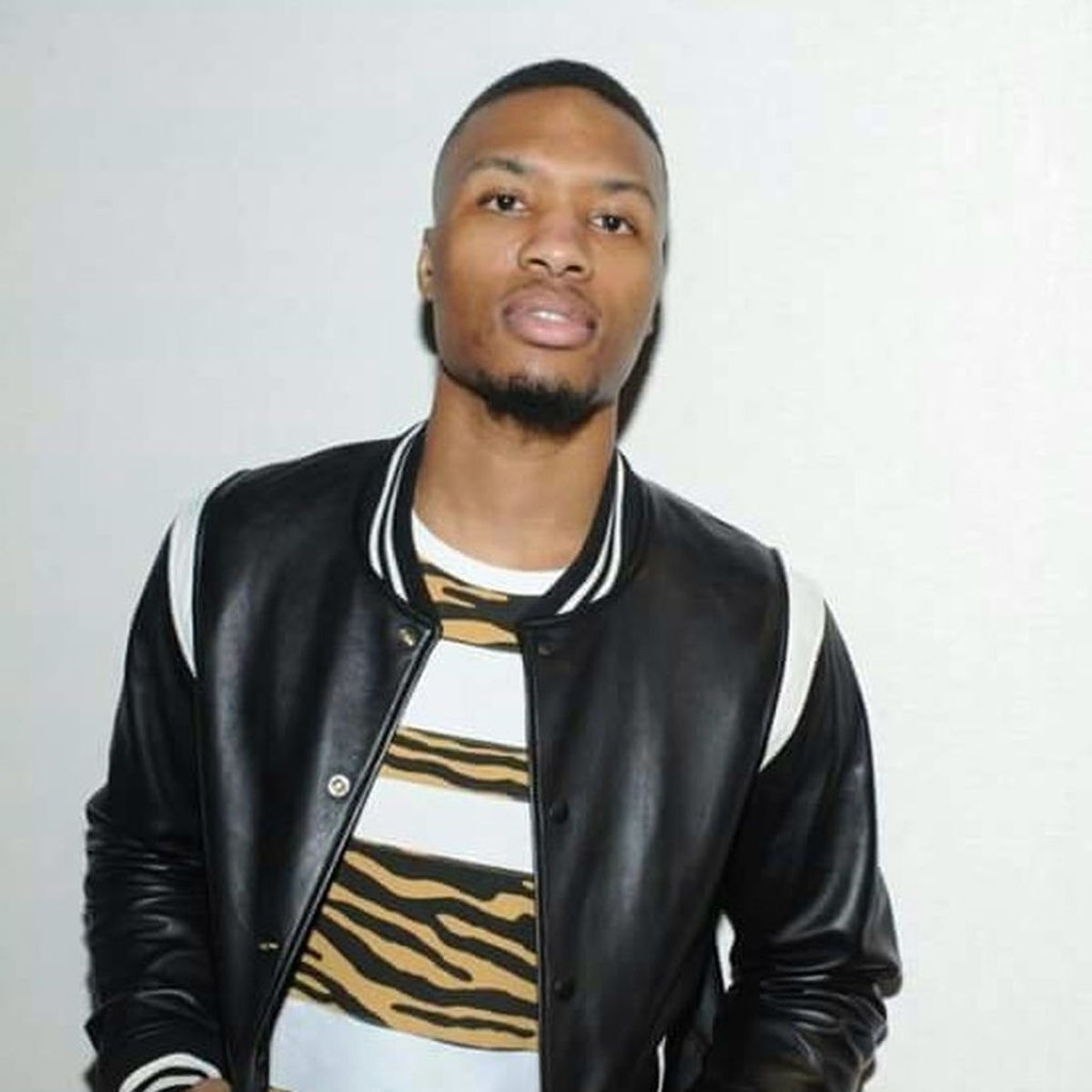 Dame D.O.L.L.A. Songs streamen RTL+