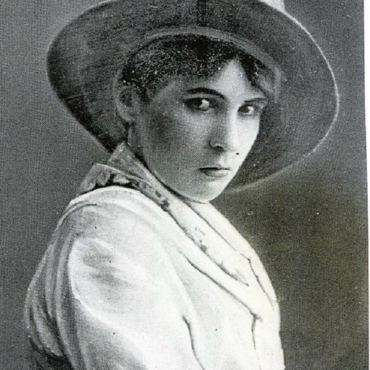 Fréhel Songs streamen RTL+