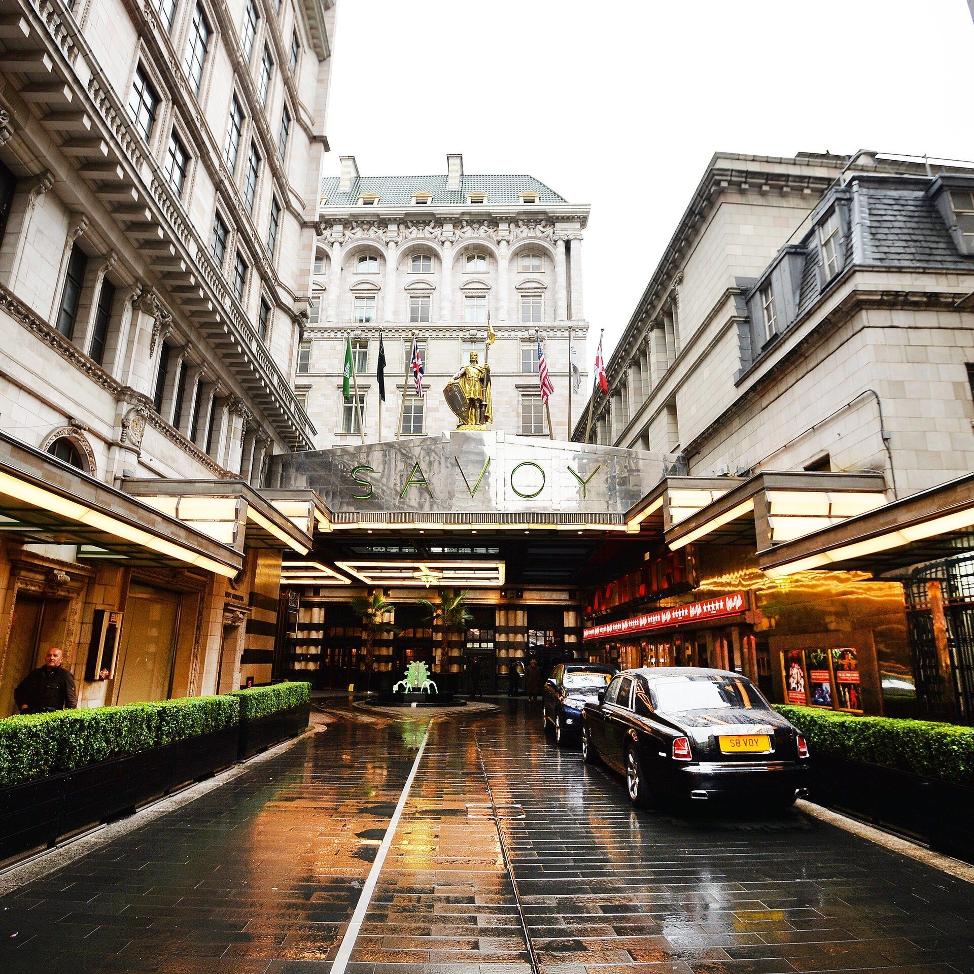 06.08.1889: In London wird das Savoy eröffnet