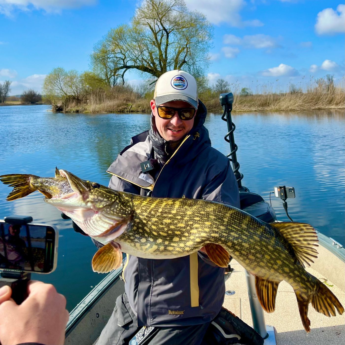 1 Biss, 2 Fische: Erfolgreicher Start in die Hechtsaison | #196