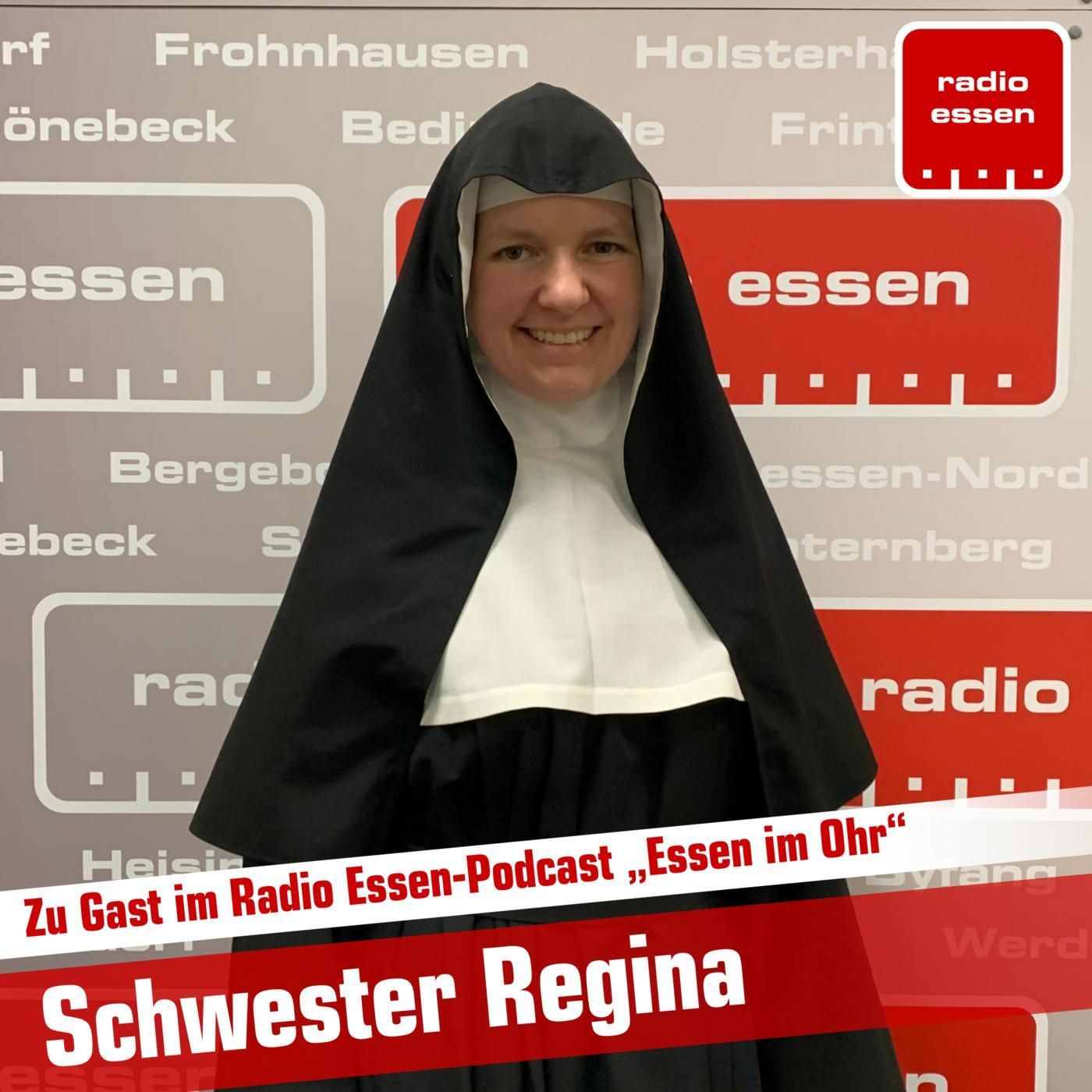 #102 mit Schwester Regina - junge Ordensschwester und Lehrerin