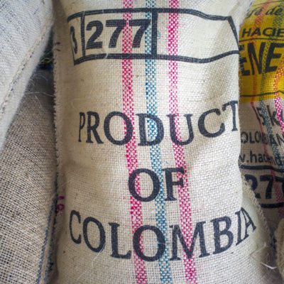 12. Podcast en español (mi primer podcast en español ) - una historia de Migración a Alemania de un colombiano. Un estudiante de la Freie Universidad Berlin. Su camino: desde Bogota a Berlin