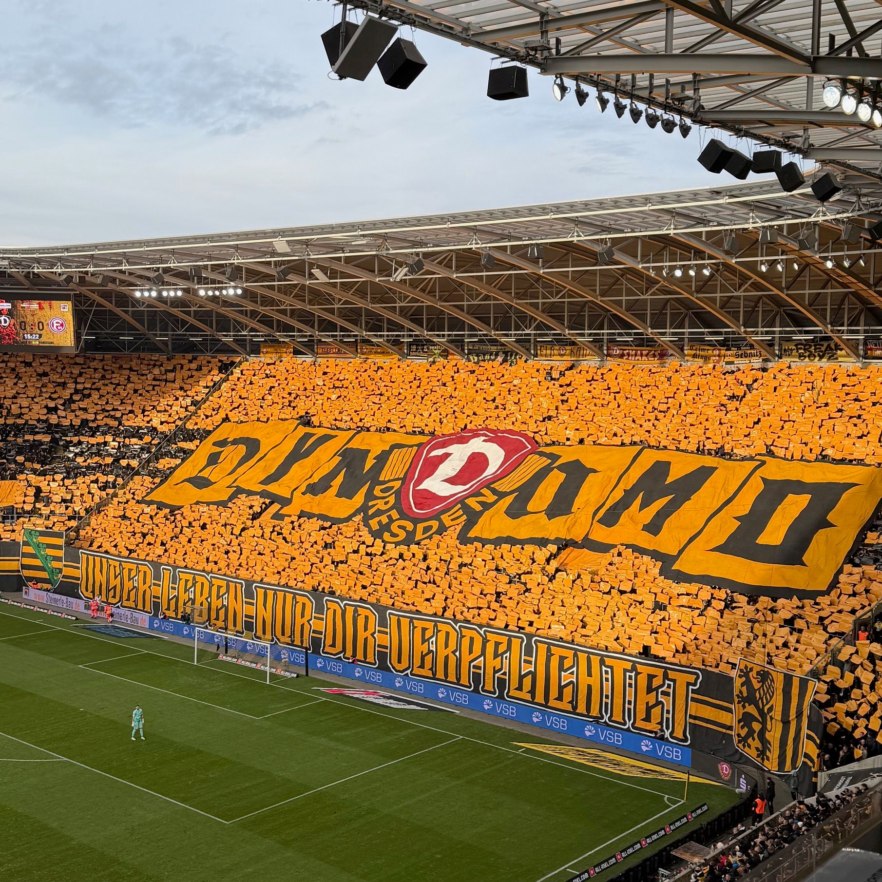 #149 Erster Heimsieg der Saison, Grill verletzt & Pascal Testroet im Interview