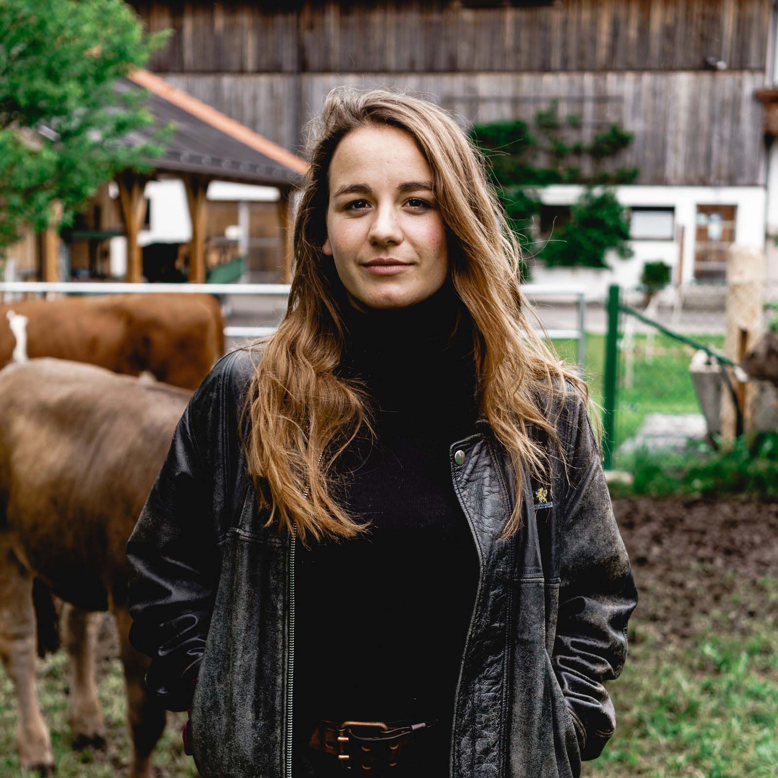 #18 Wie beleidigt man jemanden kreativ? Kabarettistin Tereza Hossa zu Gast beim „K“