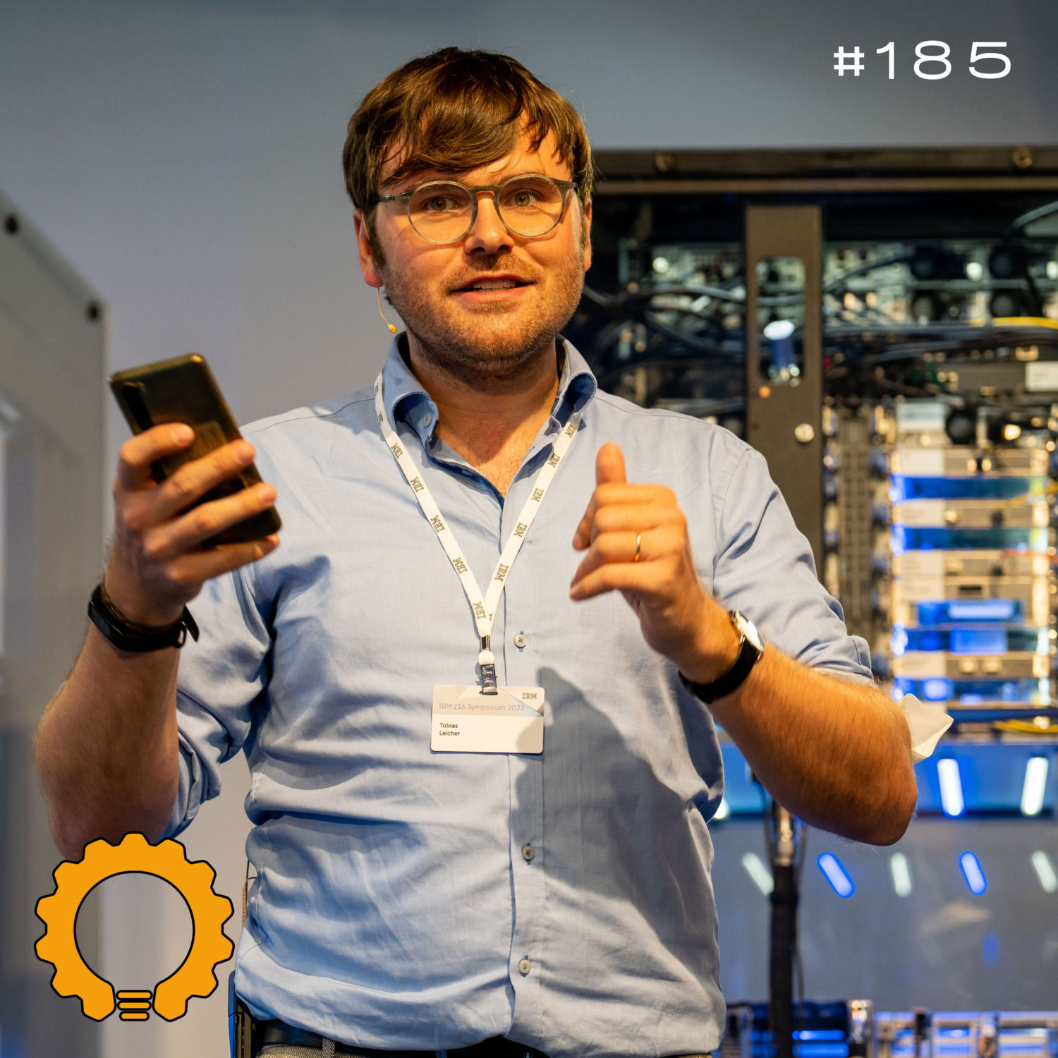 #185 Der Mainframe ist tot, lang lebe der Mainframe! Von COBOL bis JavaScript am Mainframe mit Tobias Leicher von IBM