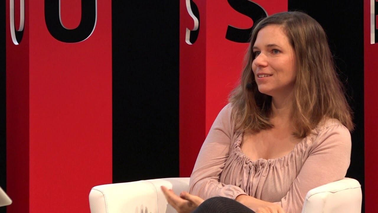 19: Folge 19: Julia Probst bei KRAUTHAUSEN – face to face