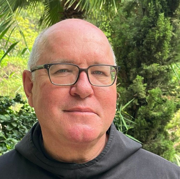 #264 Pater Elias – Auslandsseelsorger in Tabgha, Israel: „Wir Christen werden in diesem Krieg zerrieben“