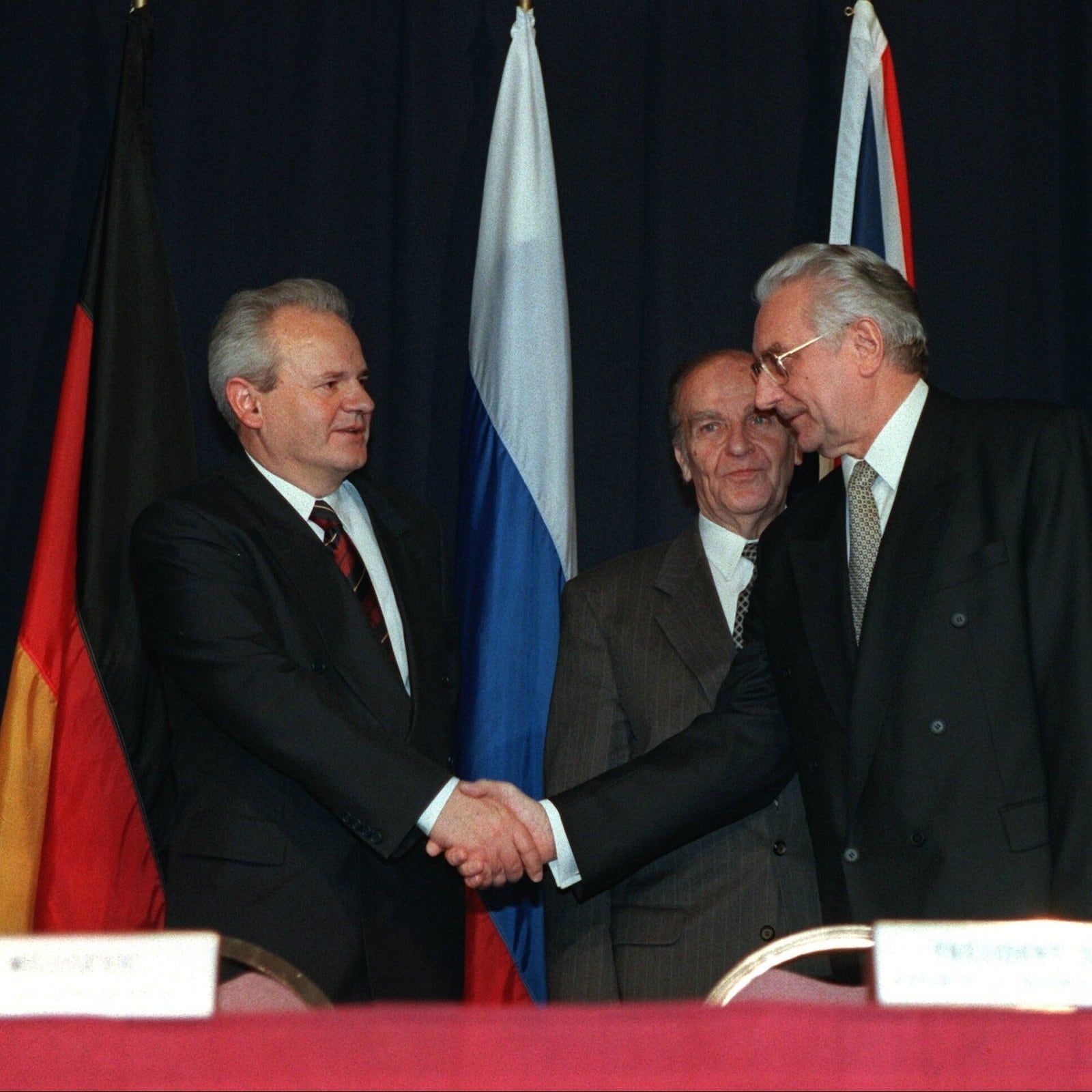 30 Jahre Frieden in Bosnien: Das Land bleibt gespalten