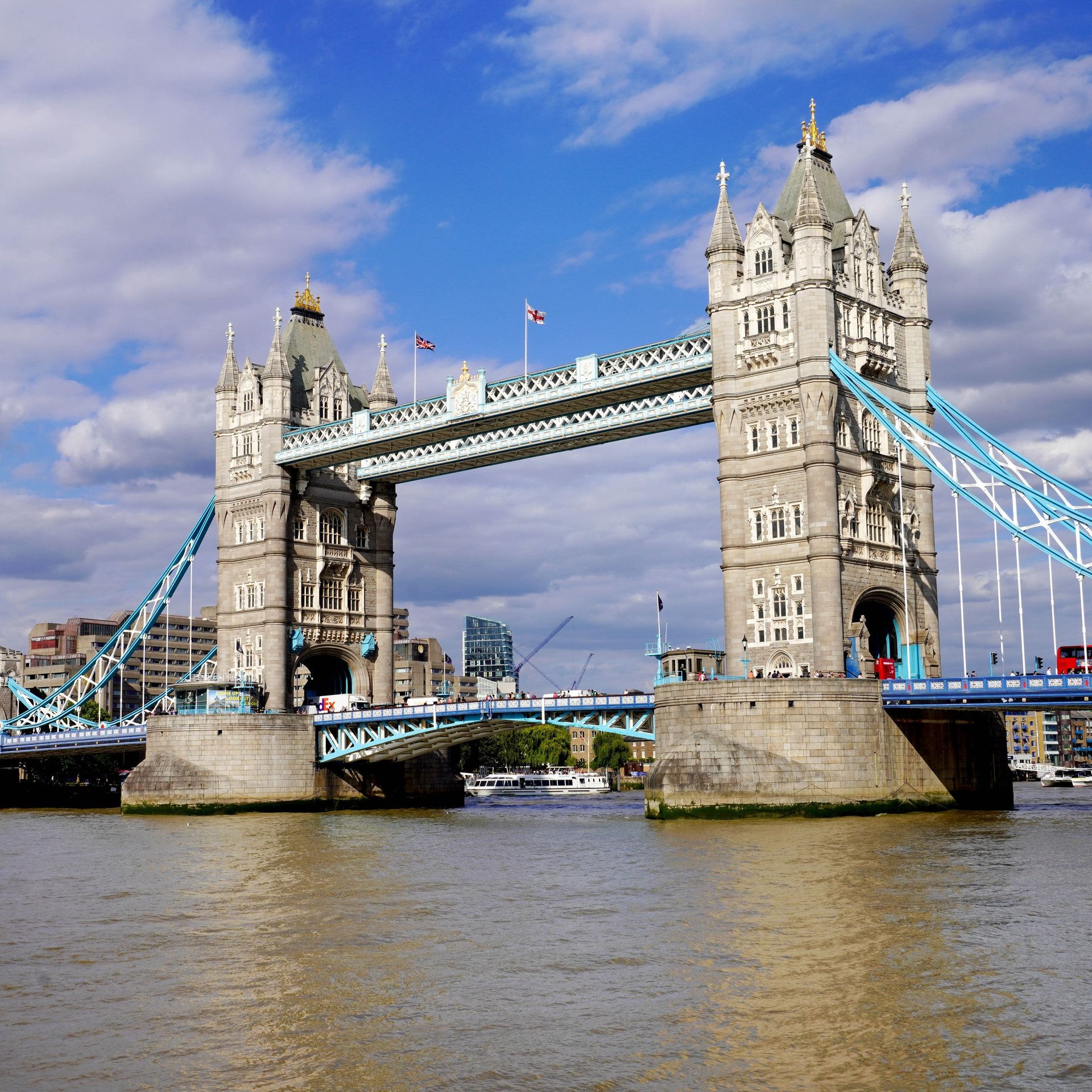 30.06.1894: Die Tower Bridge wird eröffnet