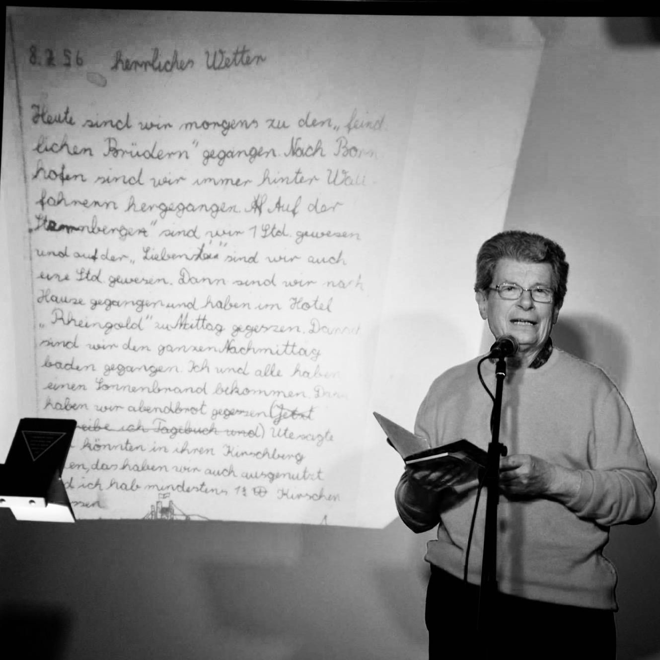 #31 "Auf den weiteren Seiten habe ich coole Unterschriften geübt."