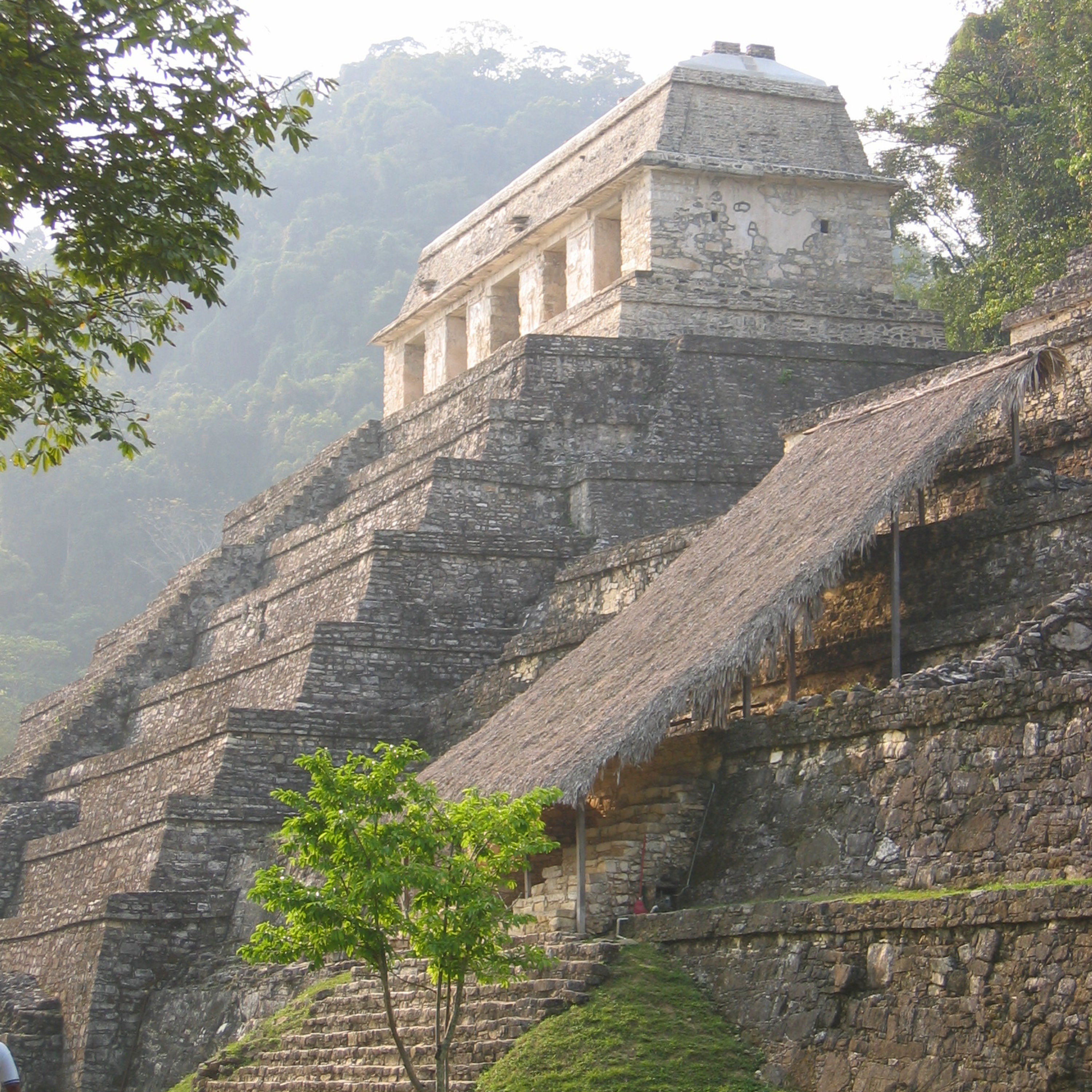 #33 Im Schatten der Götter – Ein Tag in Palenque