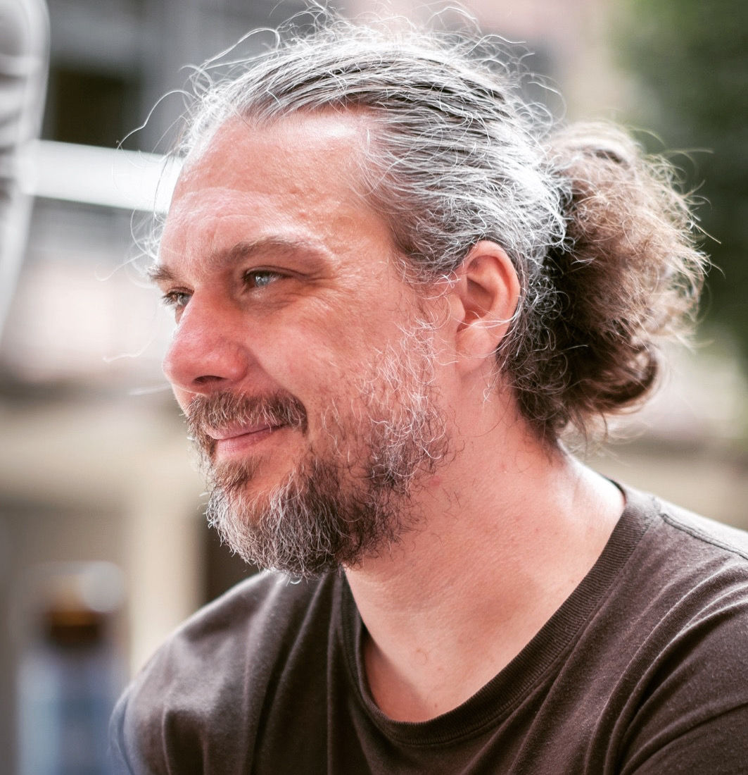 #45 Vom Krankenpfleger zum Programmierer: Nico Zimmermann