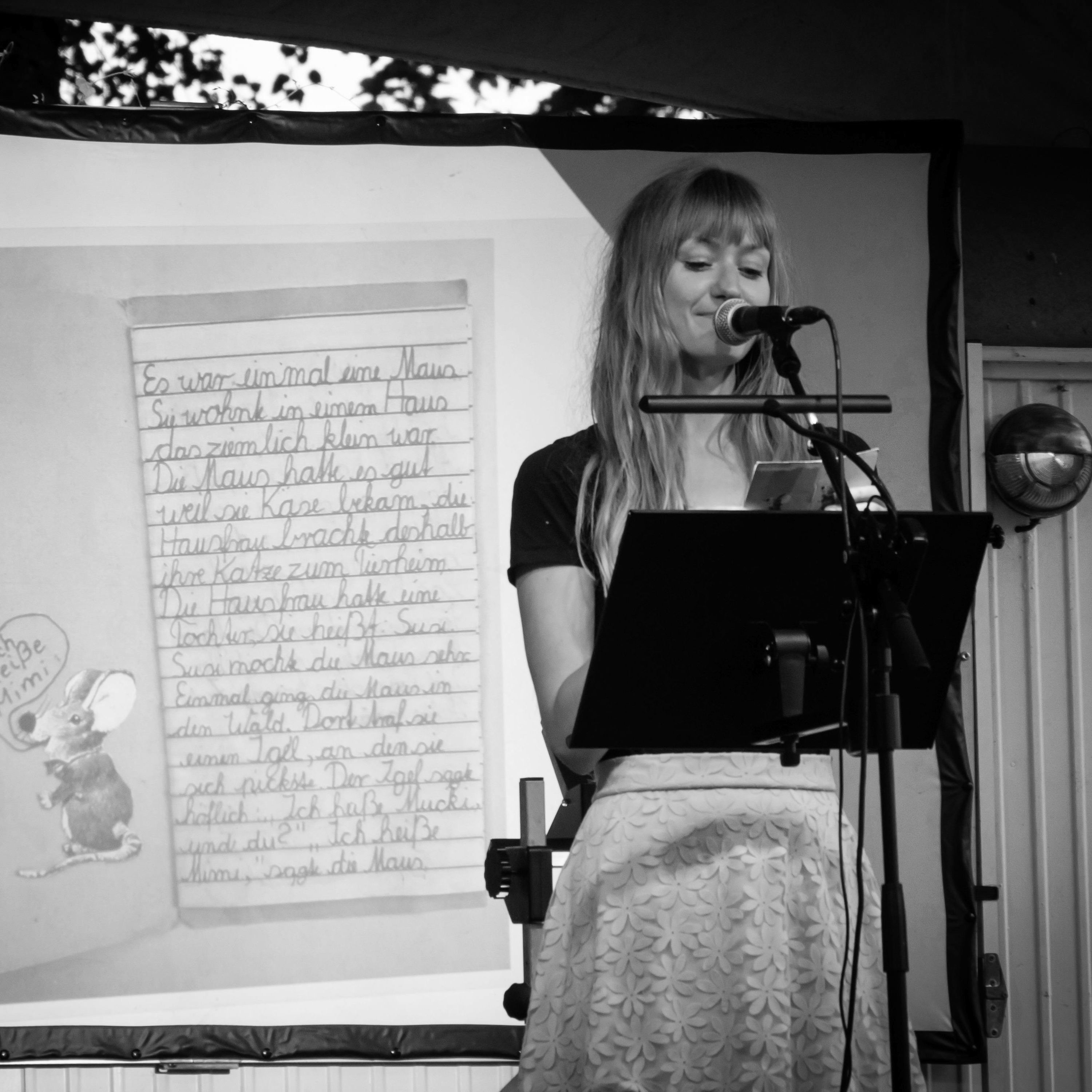 #49 „Stellenanzeigen für Weltherrscher, Pilot, Idiot und Clown“