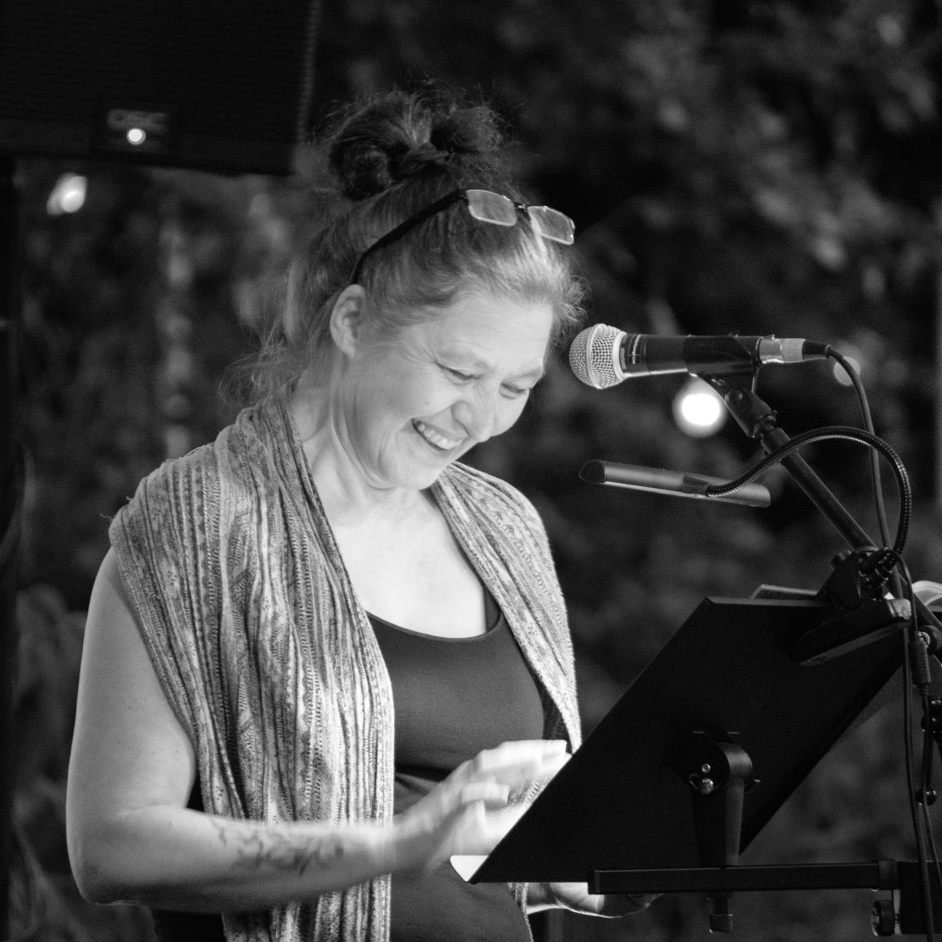 #50 „Leichte Mädchen am beliebigen Ort“