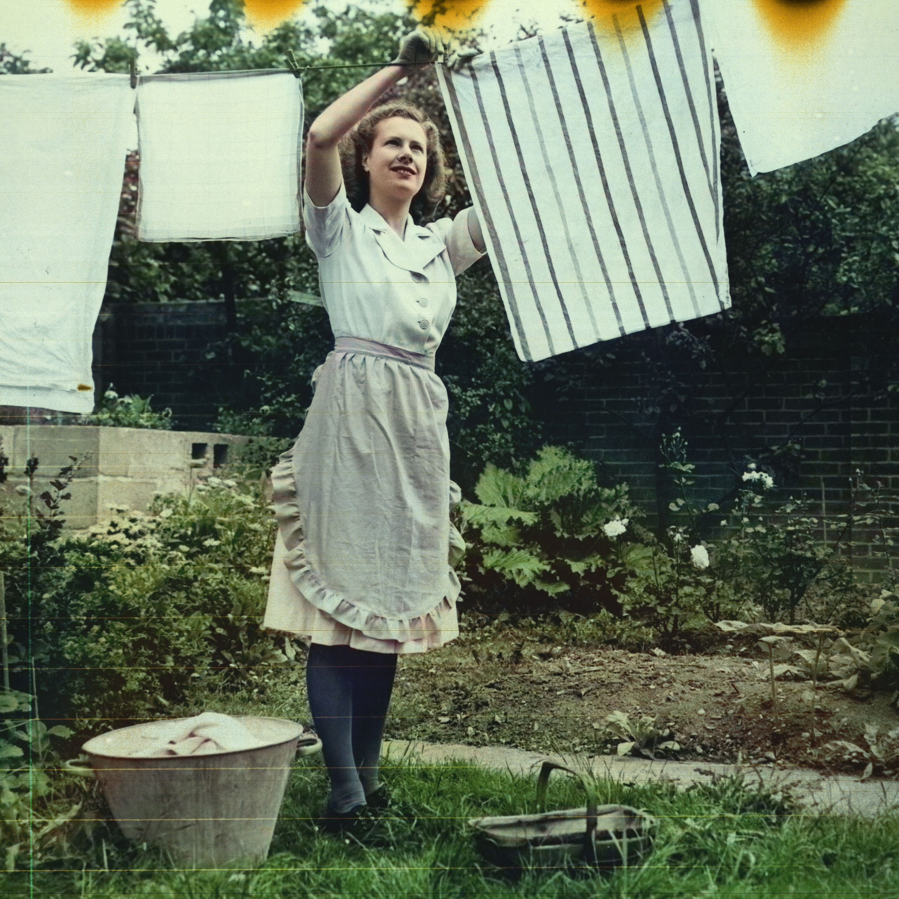 50er-Jahre Hausfrauen (34/41) | Unter dem Gras darüber