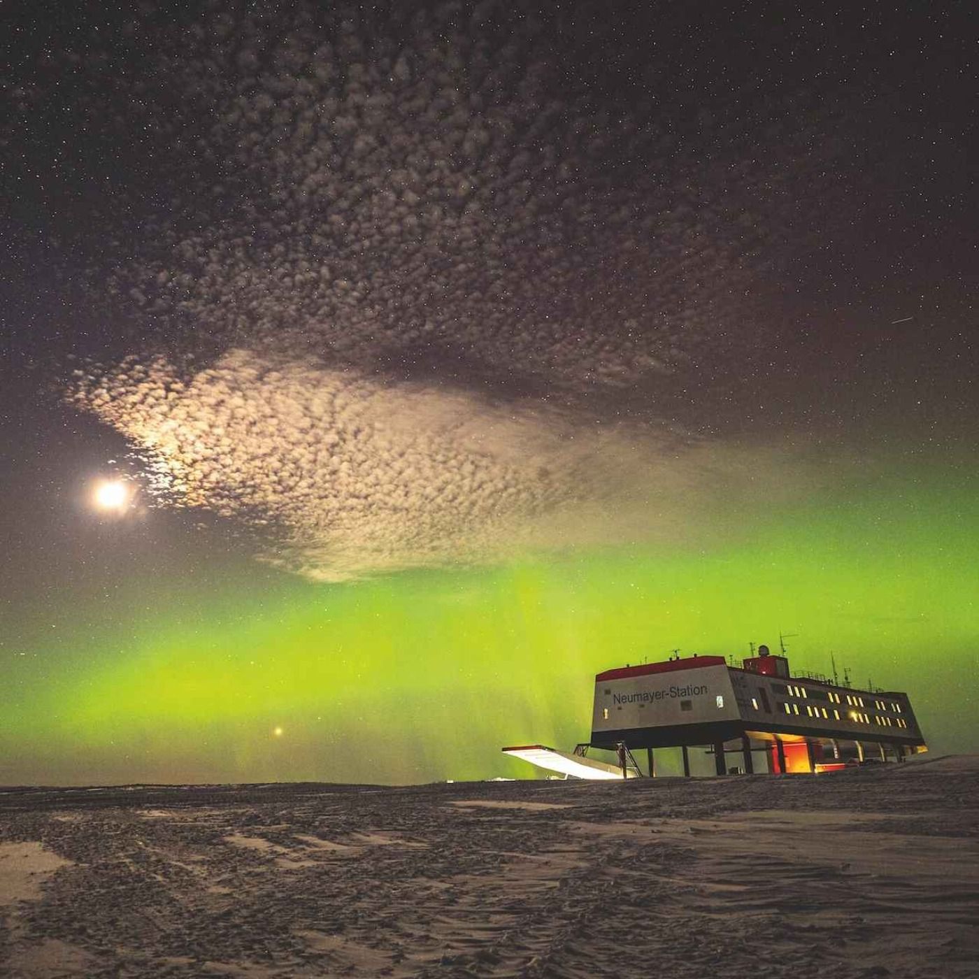 54 Wochen in der Antarktis – Über Isolation, Polarnacht und Forschung (2/2) | Aurelia Hölzer | WW418