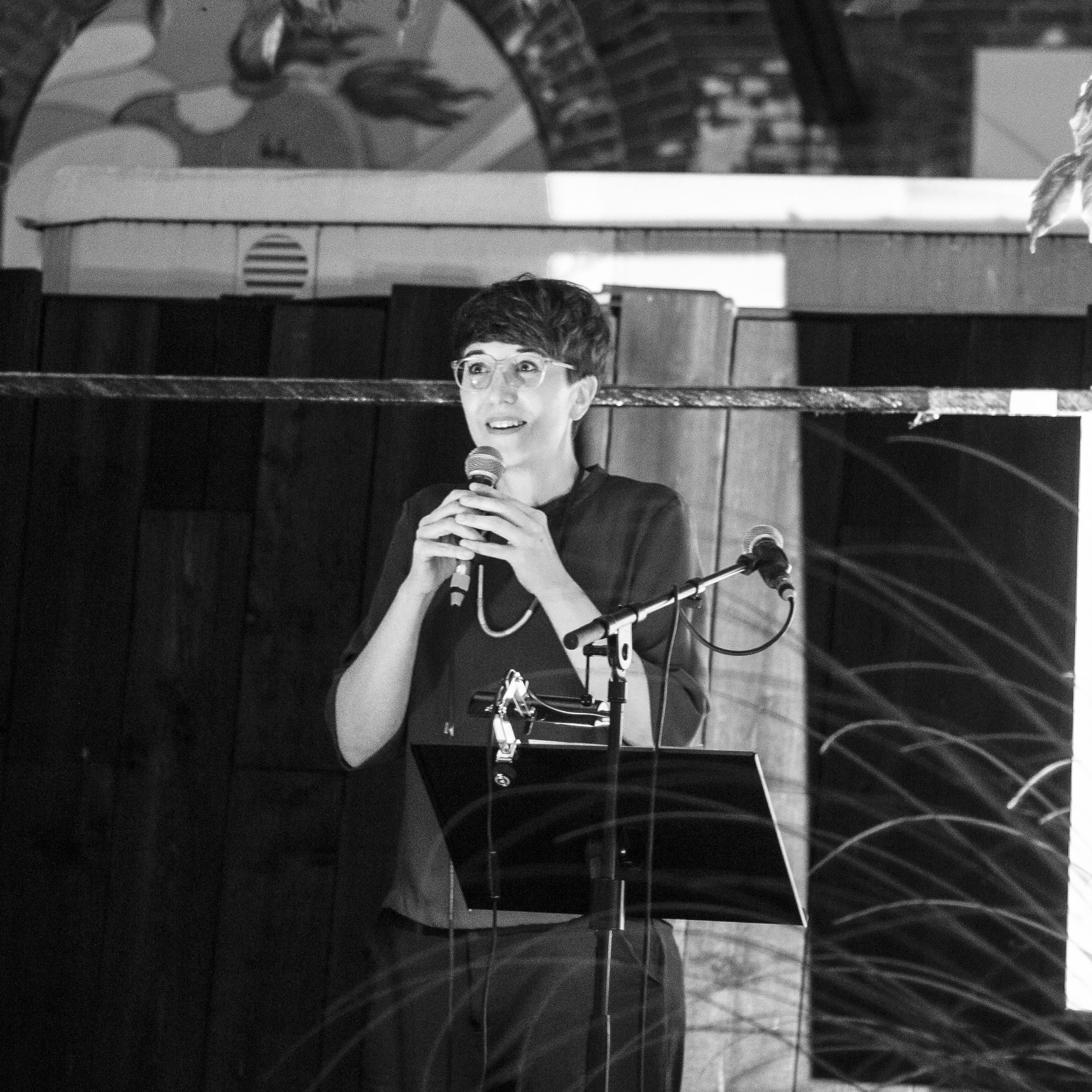 #70 „Wir haben es dann beerdigt mit Flöten- und Mundharmonikermusik“