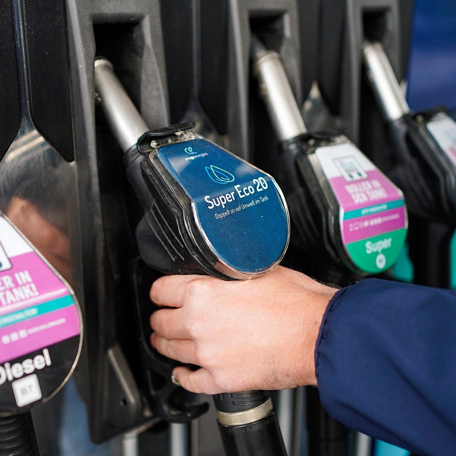 ADAC: Spritpreise im Osten besonders hoch