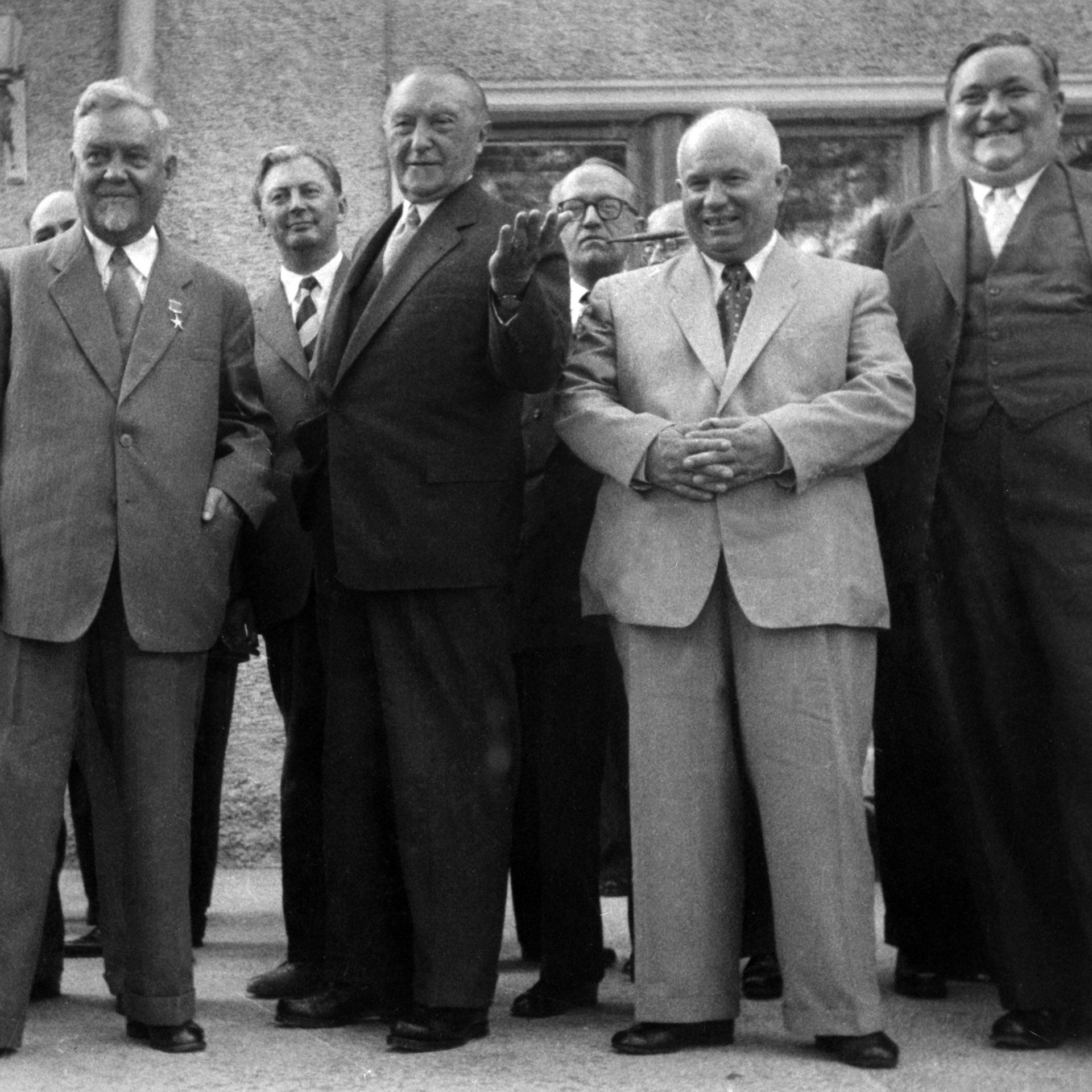 Adenauer in Moskau – Bundesrepublik und UdSSR nehmen diplomatische Beziehungen auf | 14.9.1955