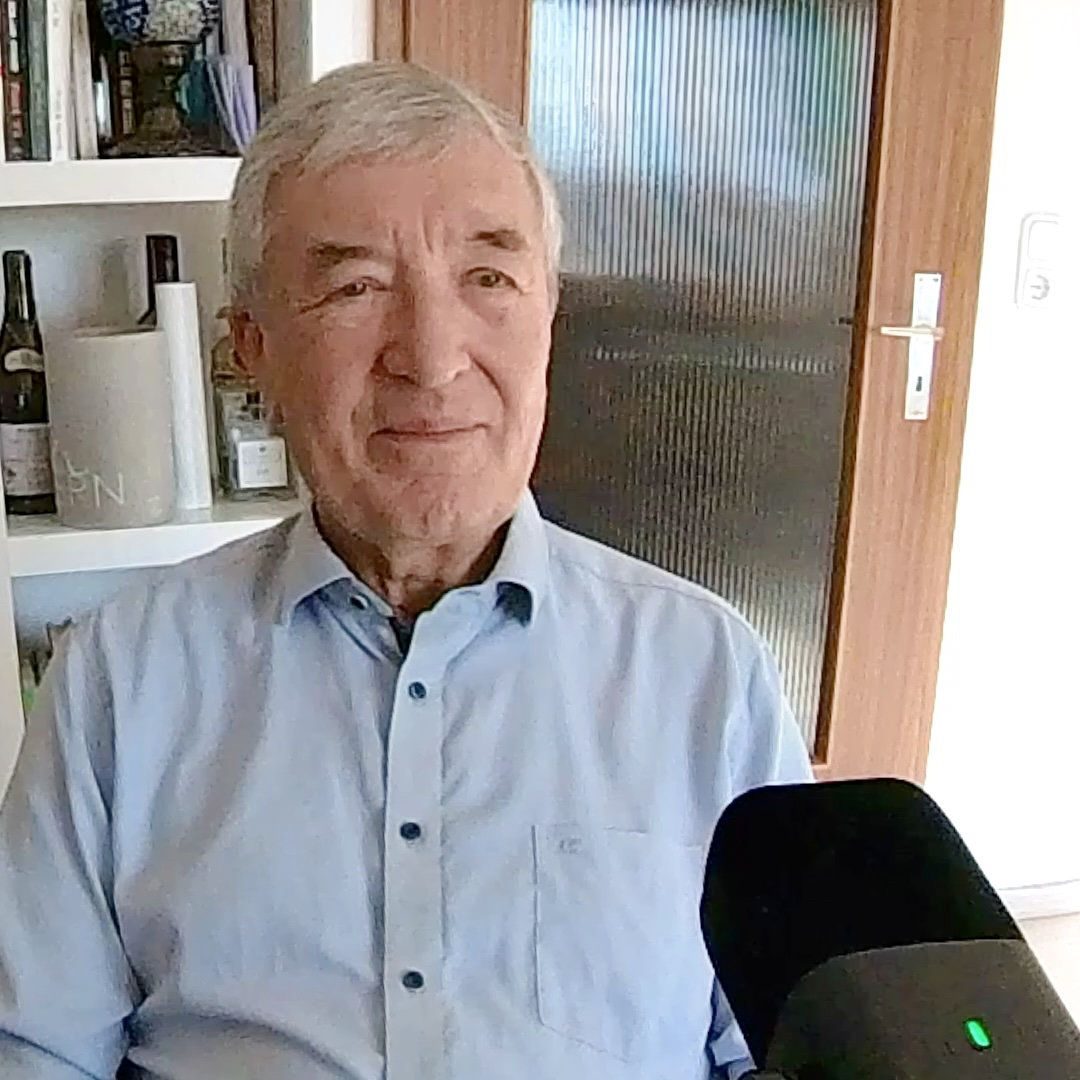 Adrian, wie ist es deinem Vater Anton gelungen, dass er direkt nach dem Krieg wieder Filme drehen durfte? (Folge 6)