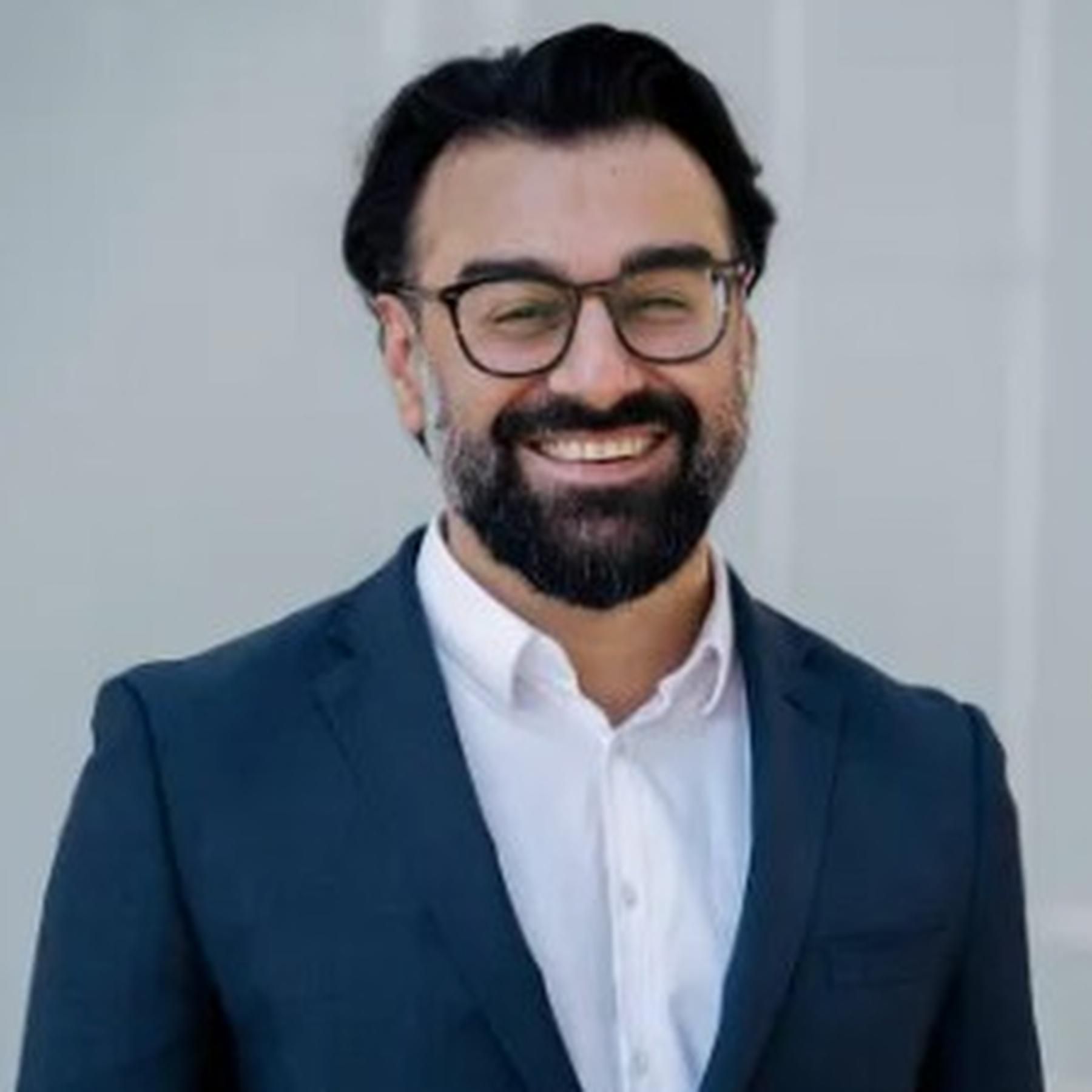 Ali Fathollah-Nejad, Politikwissenschaftler: „Aus dem Iran in den Ruhrpott, aus den Elektroclubs in die Wissenschaft“