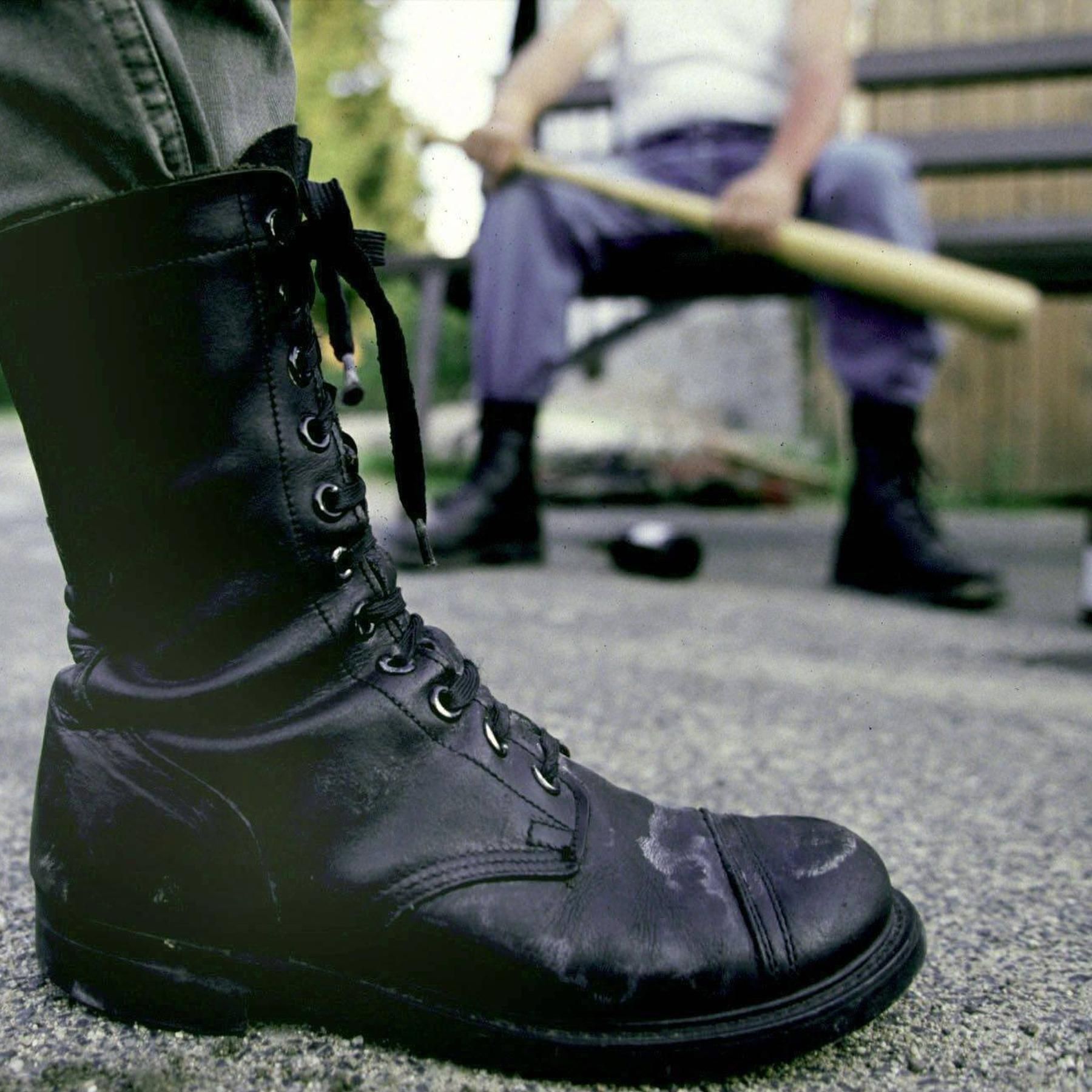 Anatomie des autoritären Charakters - Was macht Menschen zu Faschisten?