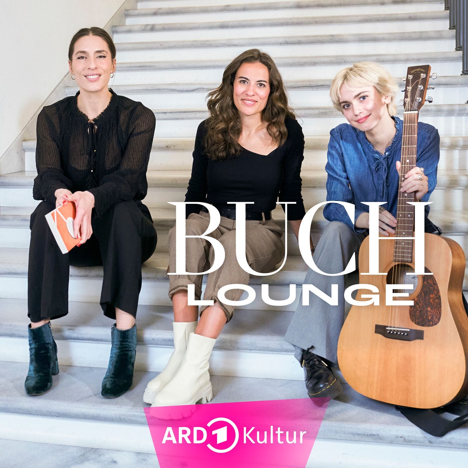 Andrea Petković und Julie Kuhl bei Mona Ameziane zu Gast in der Buch-Lounge in Frankfurt (Main)