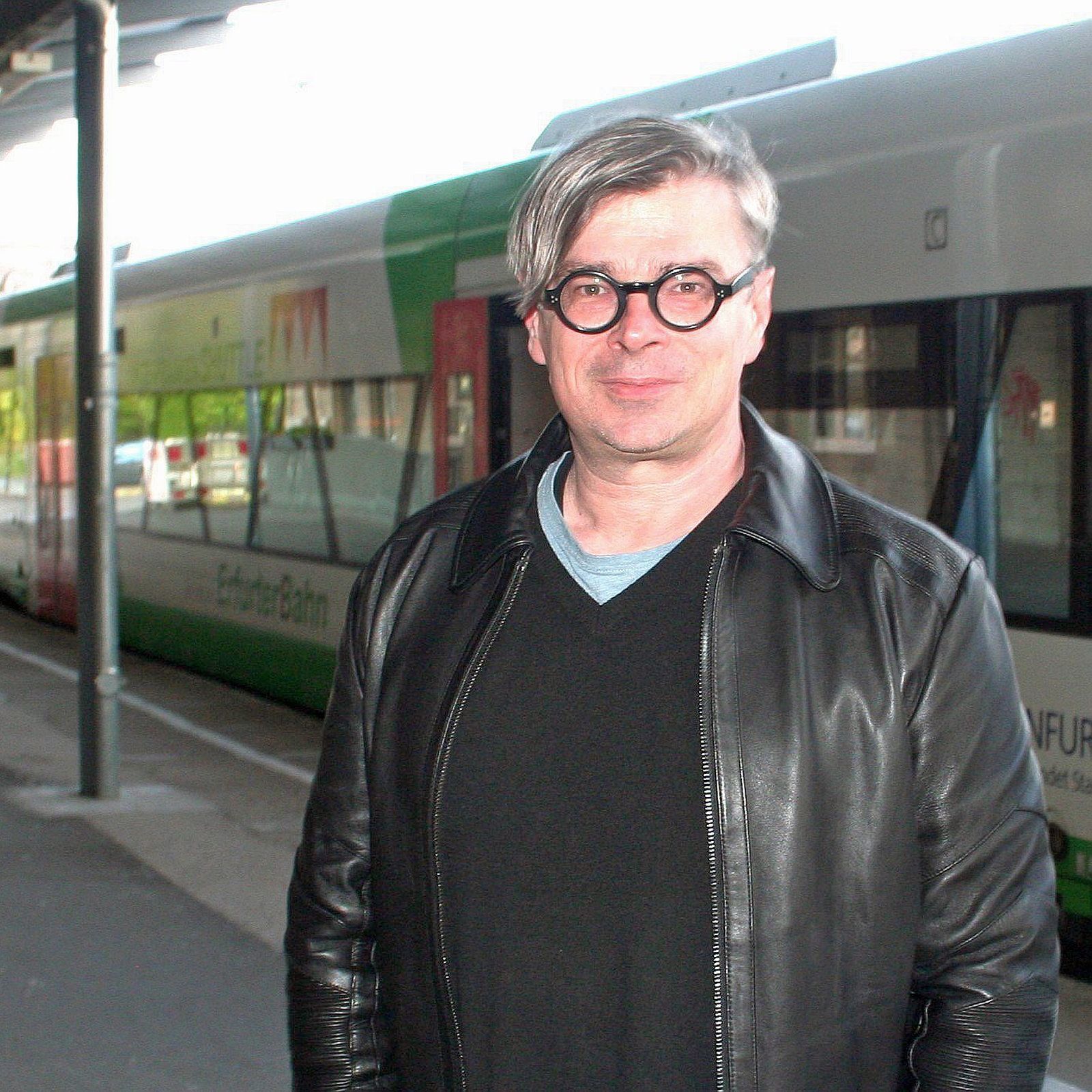 Anleitung fürs Eisenbahnfahren - eine Zugfahrt mit Jaroslav Rudiš