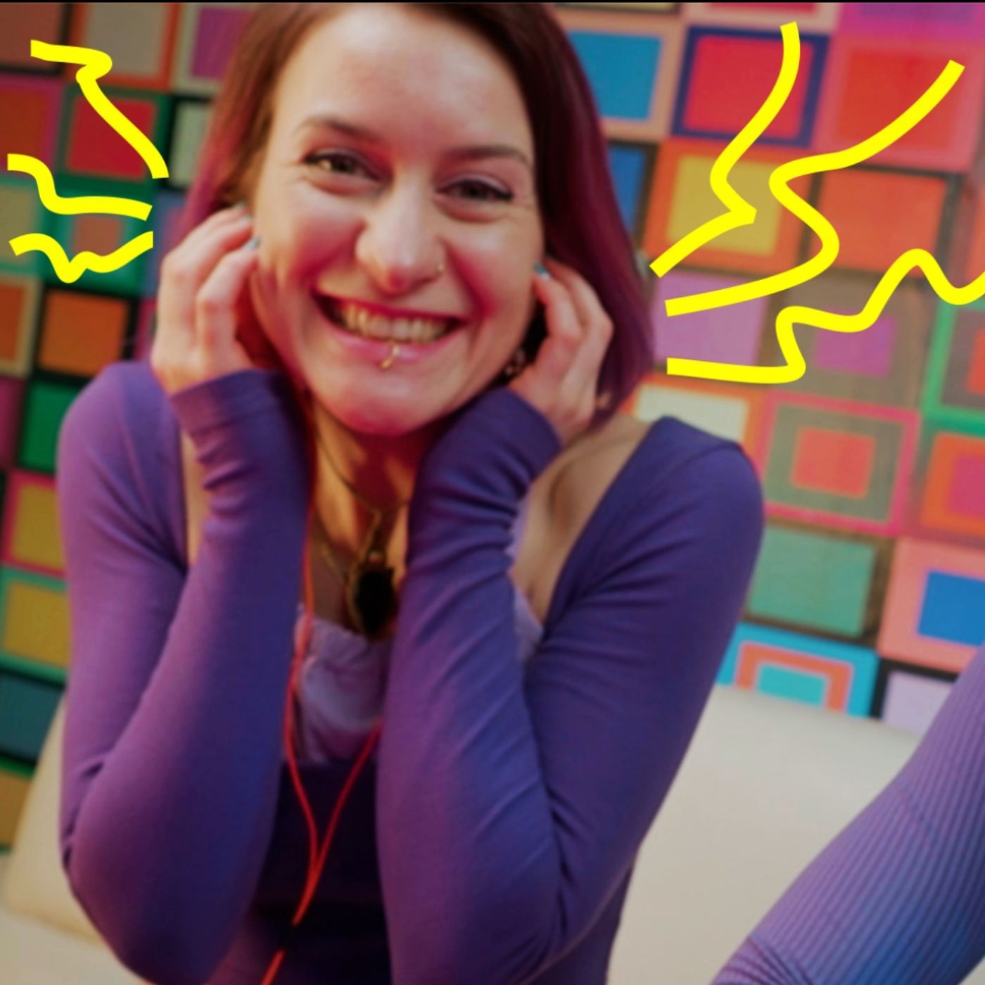 Anuskatzz shows Miss Flora first ASMR