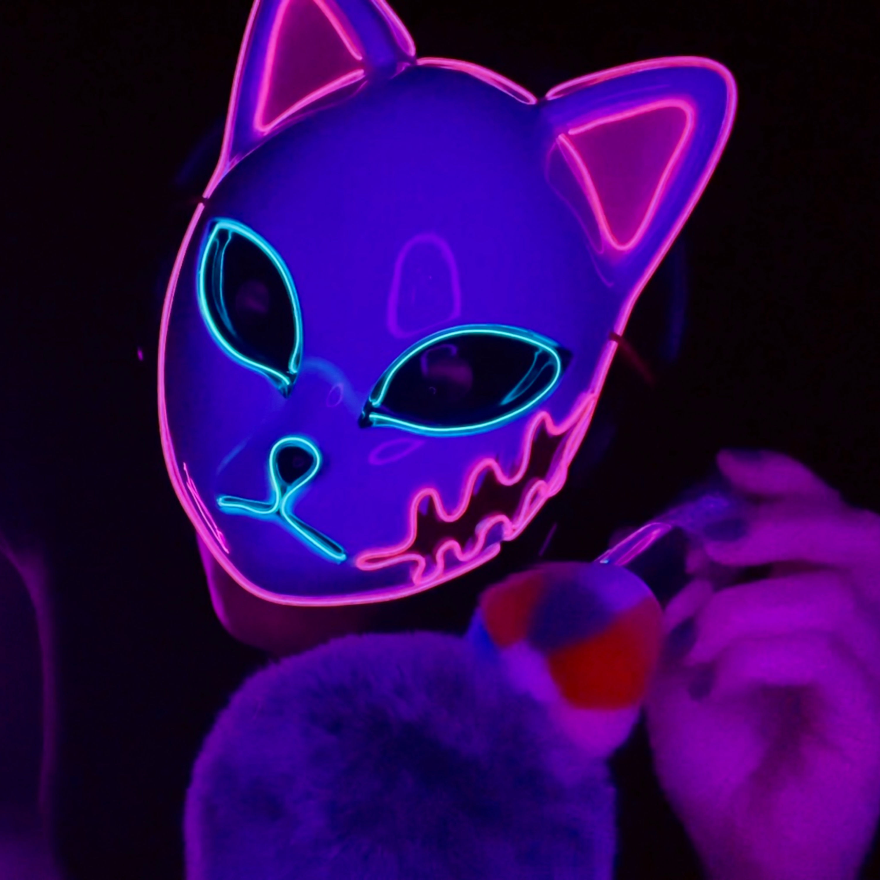 ASMR Neon Cat is giving you huge tingles (No talking, just purring 🐈⬛)