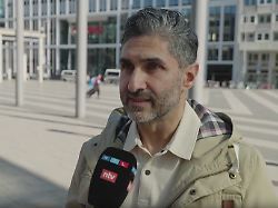 Bamdad Esmaili: "Iraner fürchten neues Massaker und neue Hinrichtungswelle"