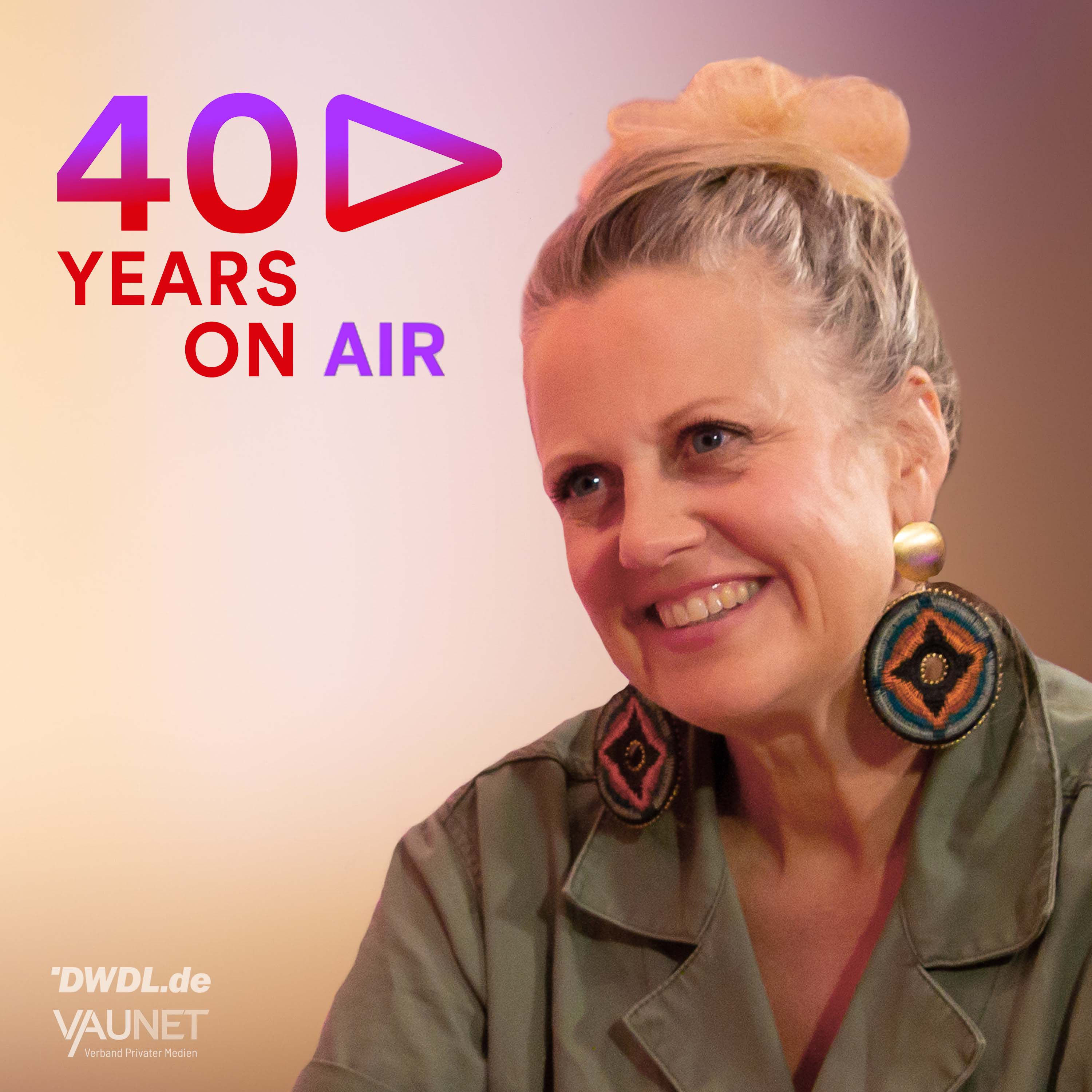 Barbara Schöneberger über Narrenfreiheit in TV & Radio, ihre Show-Karriere & Alarm beim Rundfunkrat