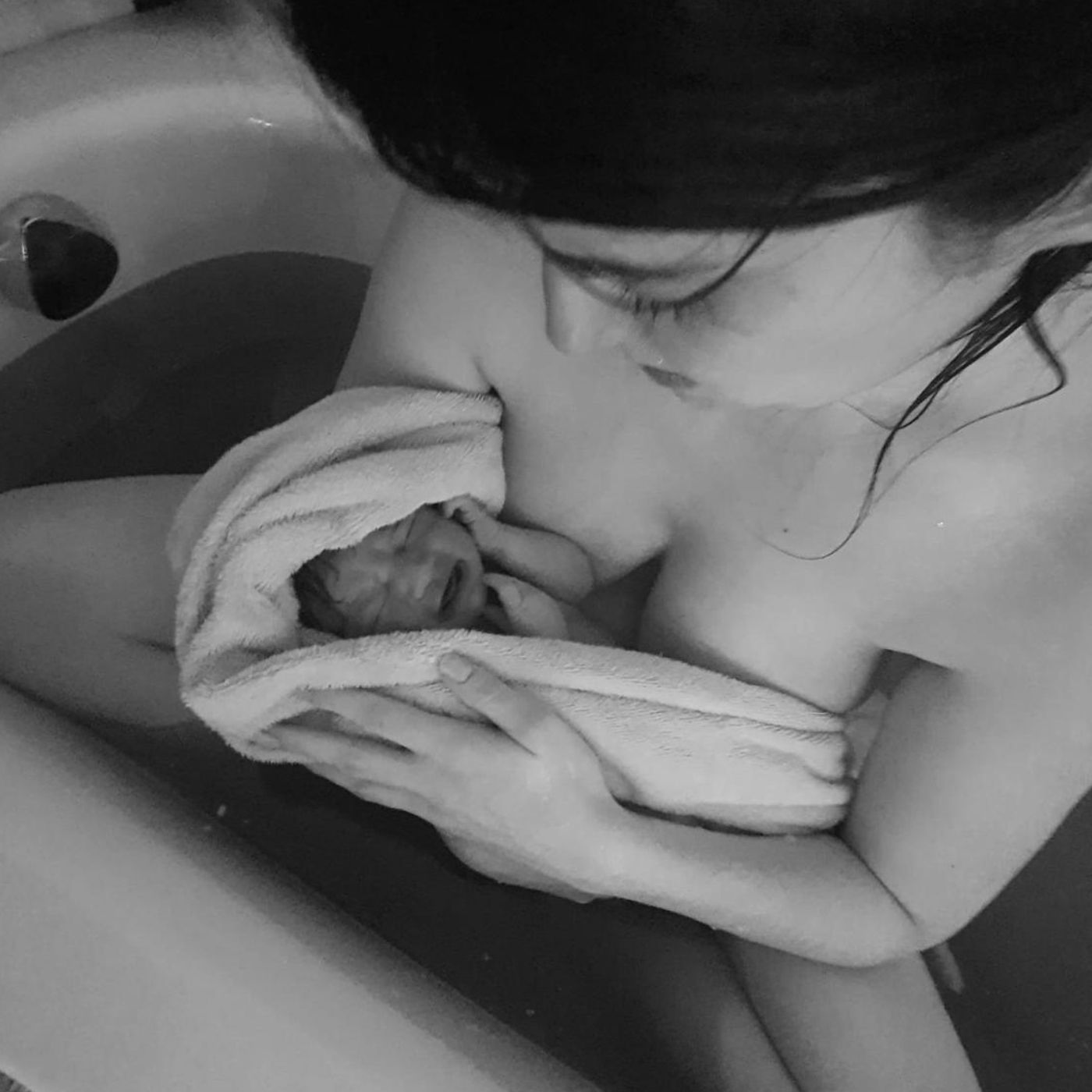 Bonus: Introducing the Birth Stories From Around The World Podcast.