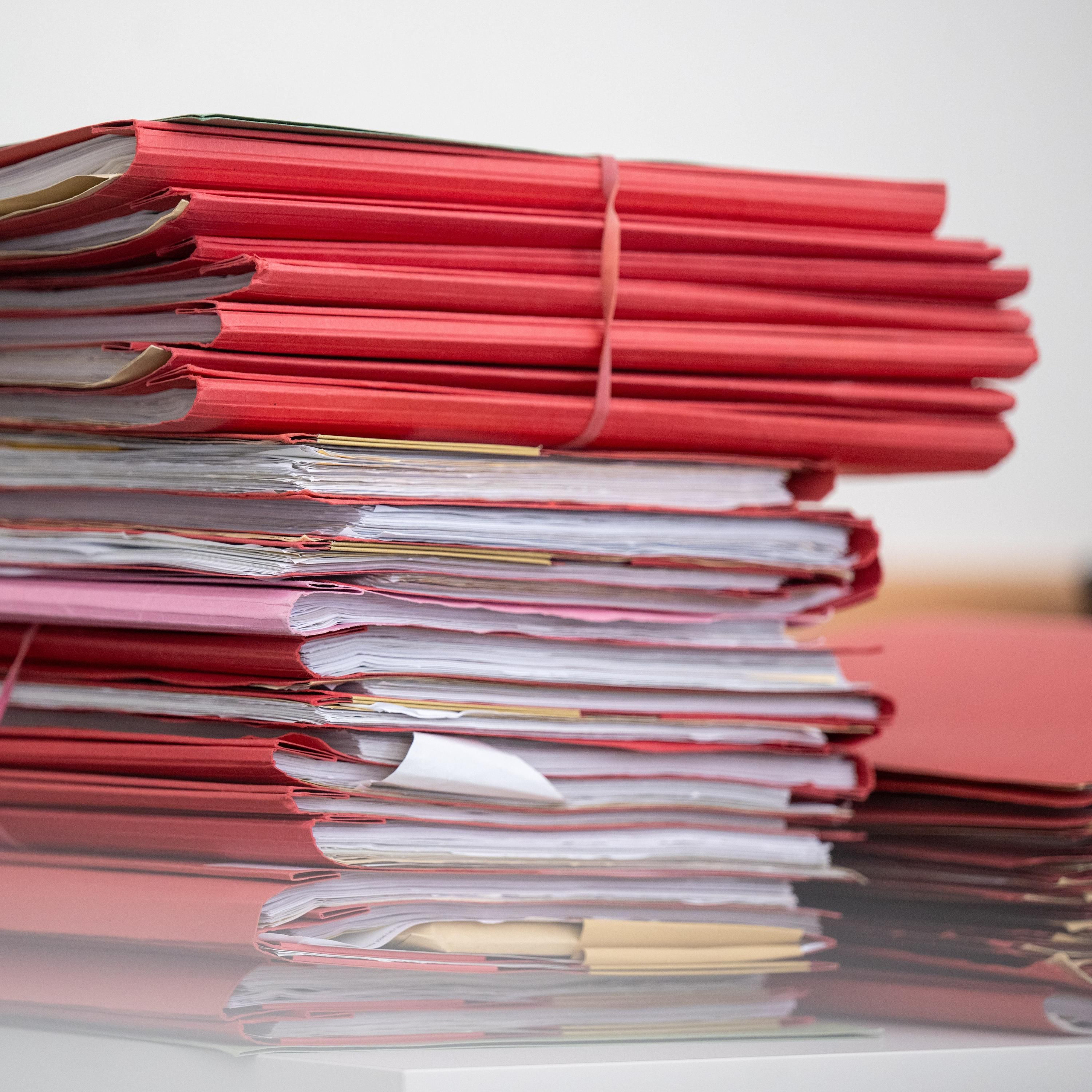 Bürokratie? "Im Bau zählt inzwischen jeder Bodenaushub als Sondermüll" - Klaus-Heiner Röhl (IW)