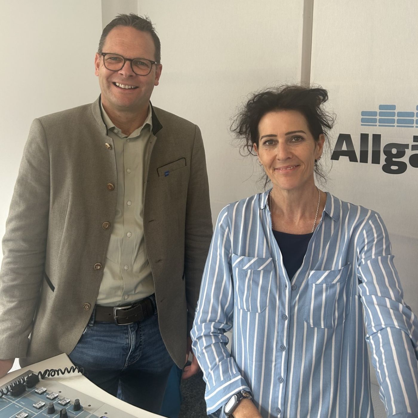 Burgberg im Fokus: Bürgermeister beim AllgäuHIT-Kaffeeklatsch