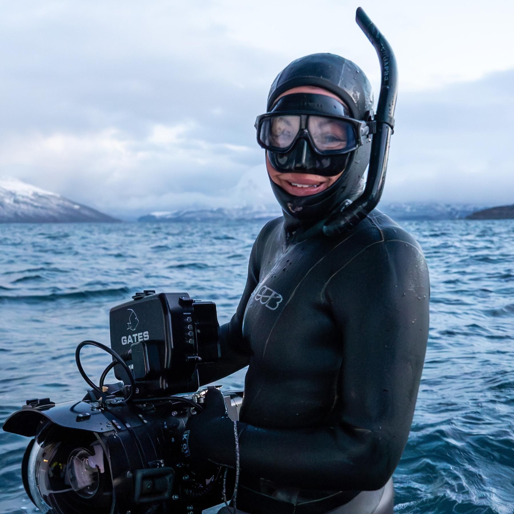 Christina Karliczek, Naturfilmerin: taucht mit Orcas, Eishaien und Mondfischen