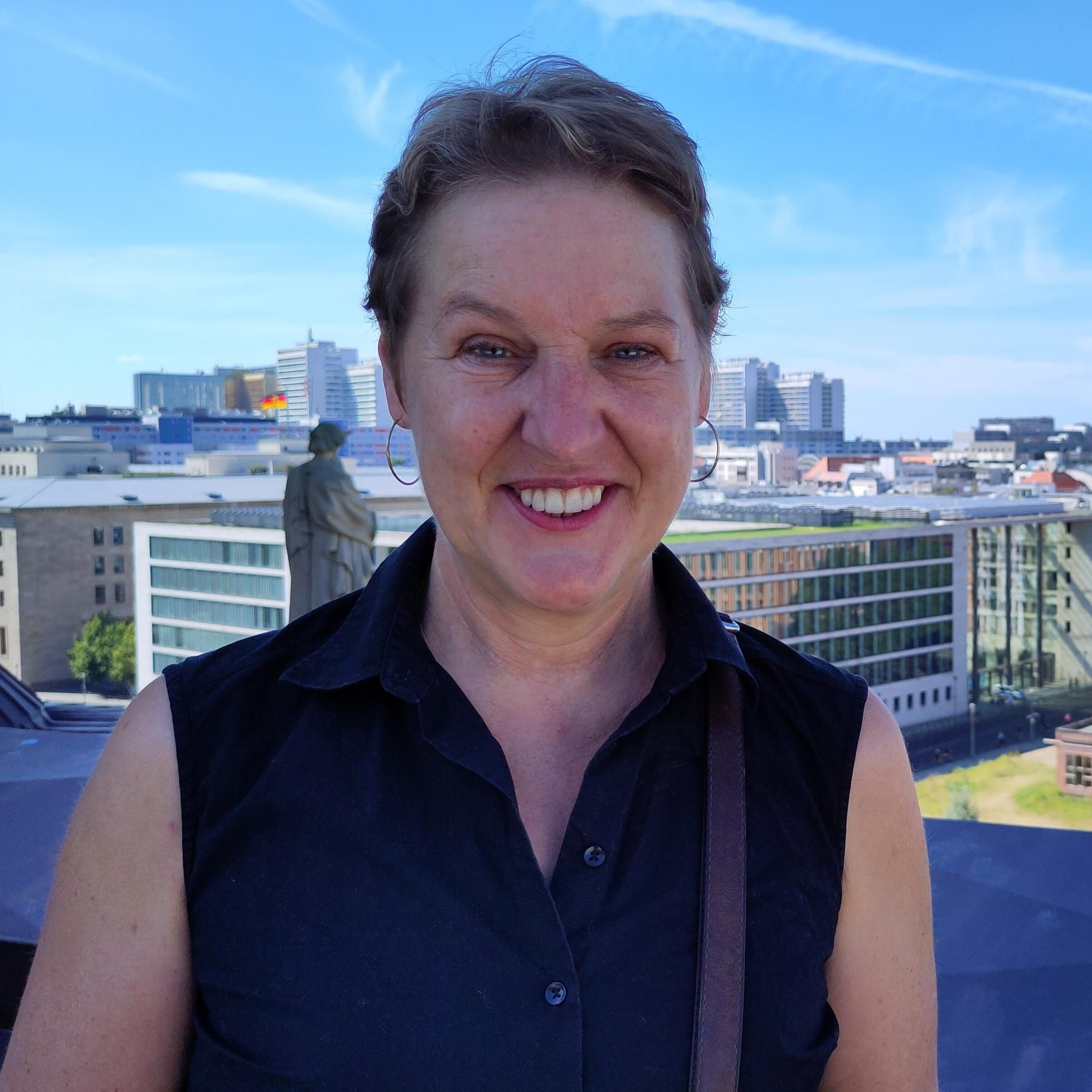 Claudia Lohrenscheit, Professorin: "Professorin für Menschenrechte"