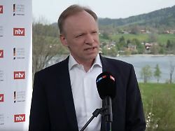 Clemens Fuest zu Paukenschlag bei der Opec - "Macht des Kartells verfällt"