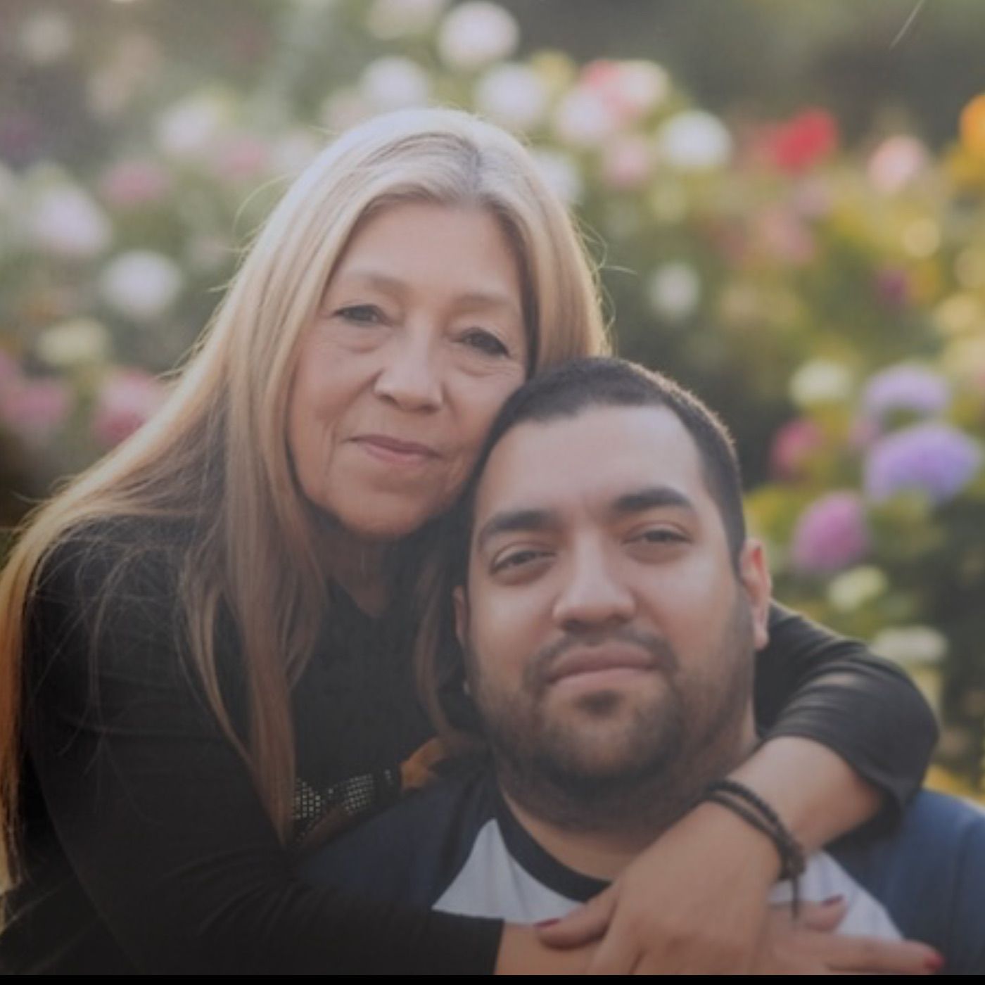 Condenado por una entrevista: el periodista que enterró a su mamá luego de ser excarcelado en Venezuela