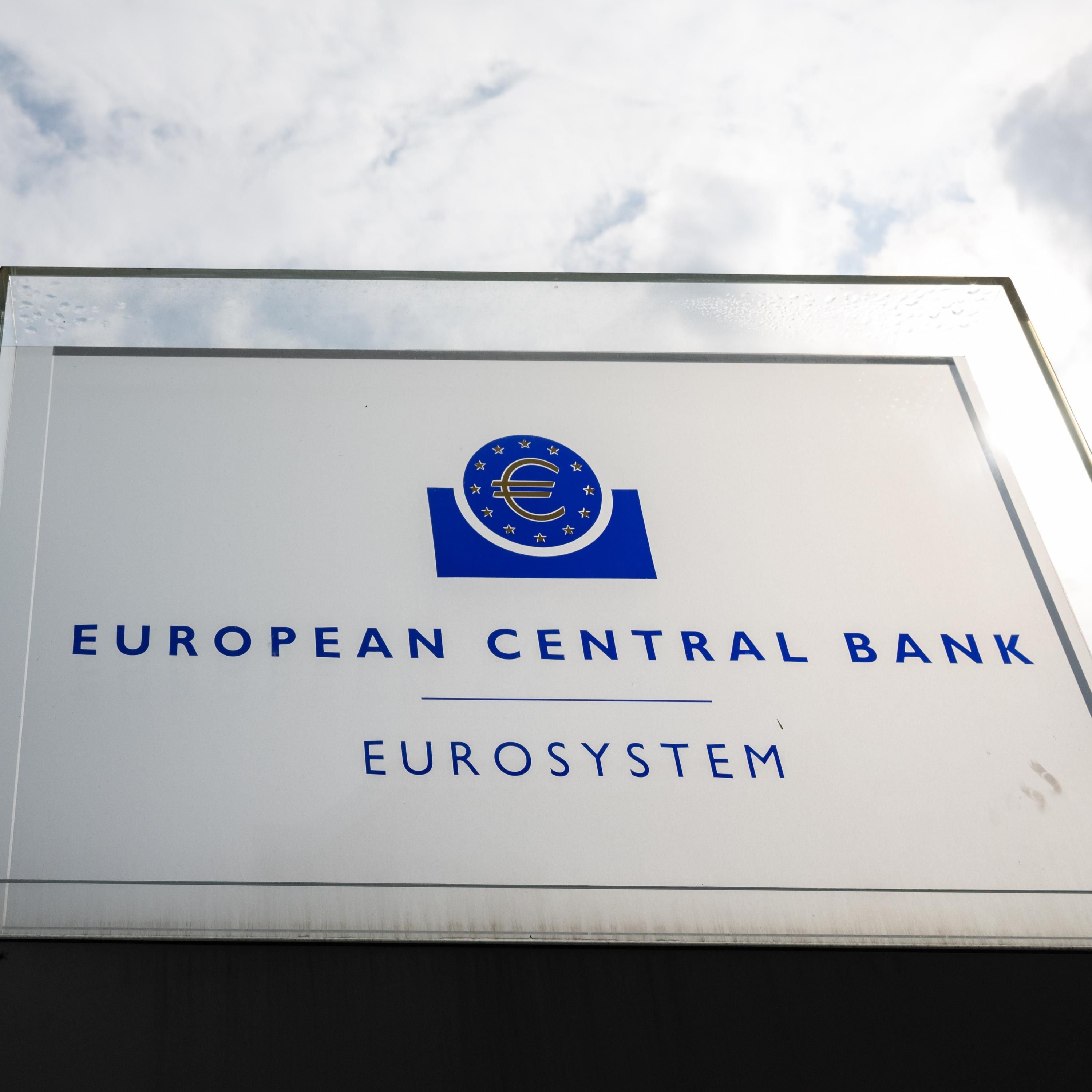 Daniel Bernecker: "Notenbanken fluten Wirtschaft mit Liquidität"