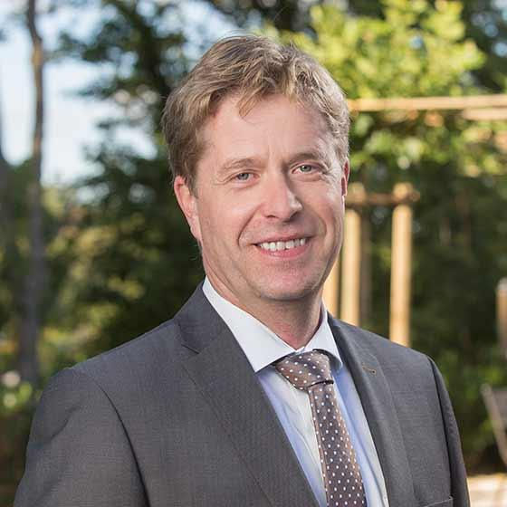 Der Bestatter: Ein Gespräch über den Tod, ein Wunder, die Seele und das Leben