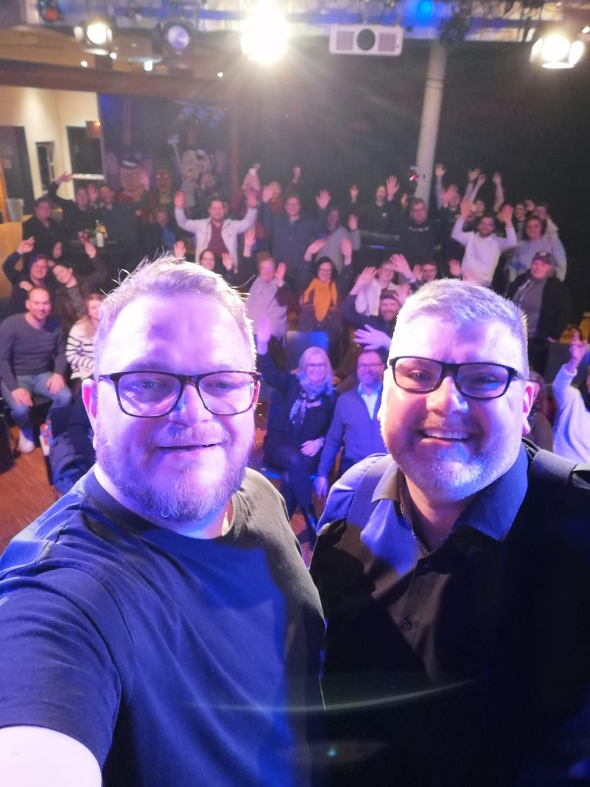 Der Orgasmus der schwulen Störche im Frühling des Glücks