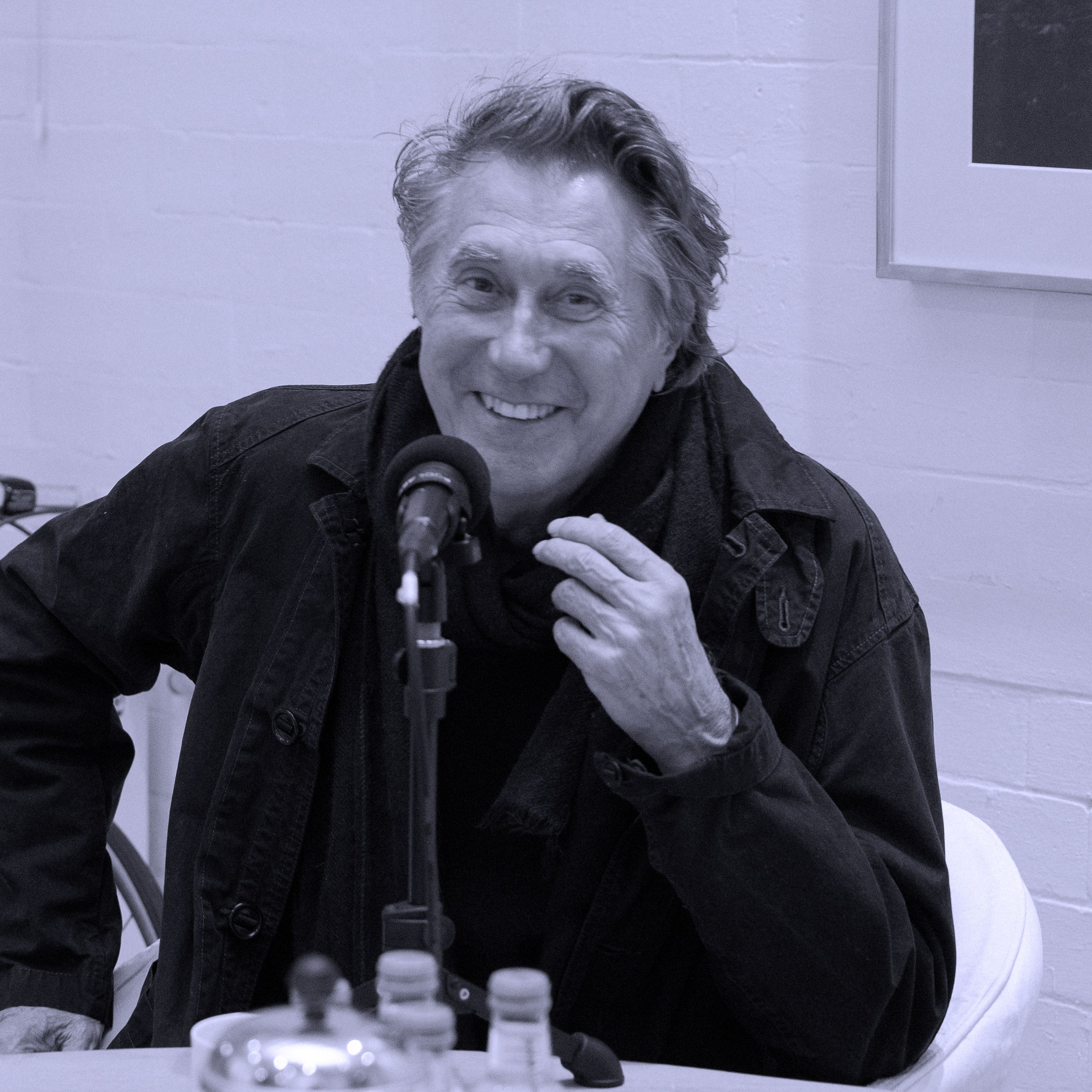 Deutsche KI-Übersetzung: Bryan Ferry, wie geht Coolness?