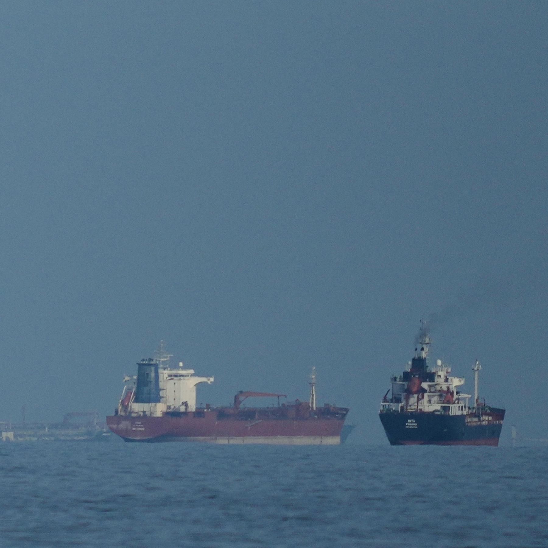 Die Topthemen am Sonntagabend: Lage im Nahen Osten - Fließt bald wieder Öl durch die Straße von Hormus?