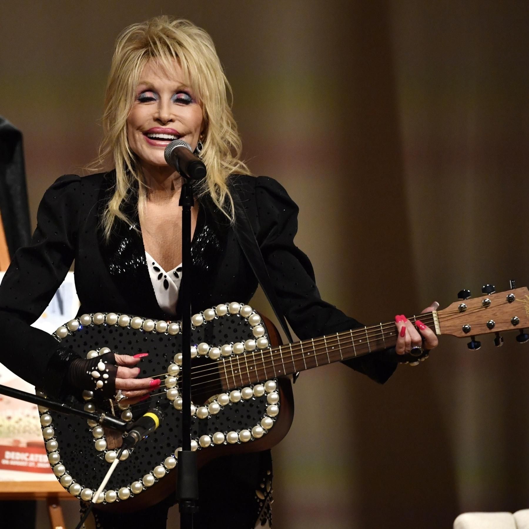 Dolly Parton – Ikone und soziales Gewissen der USA
